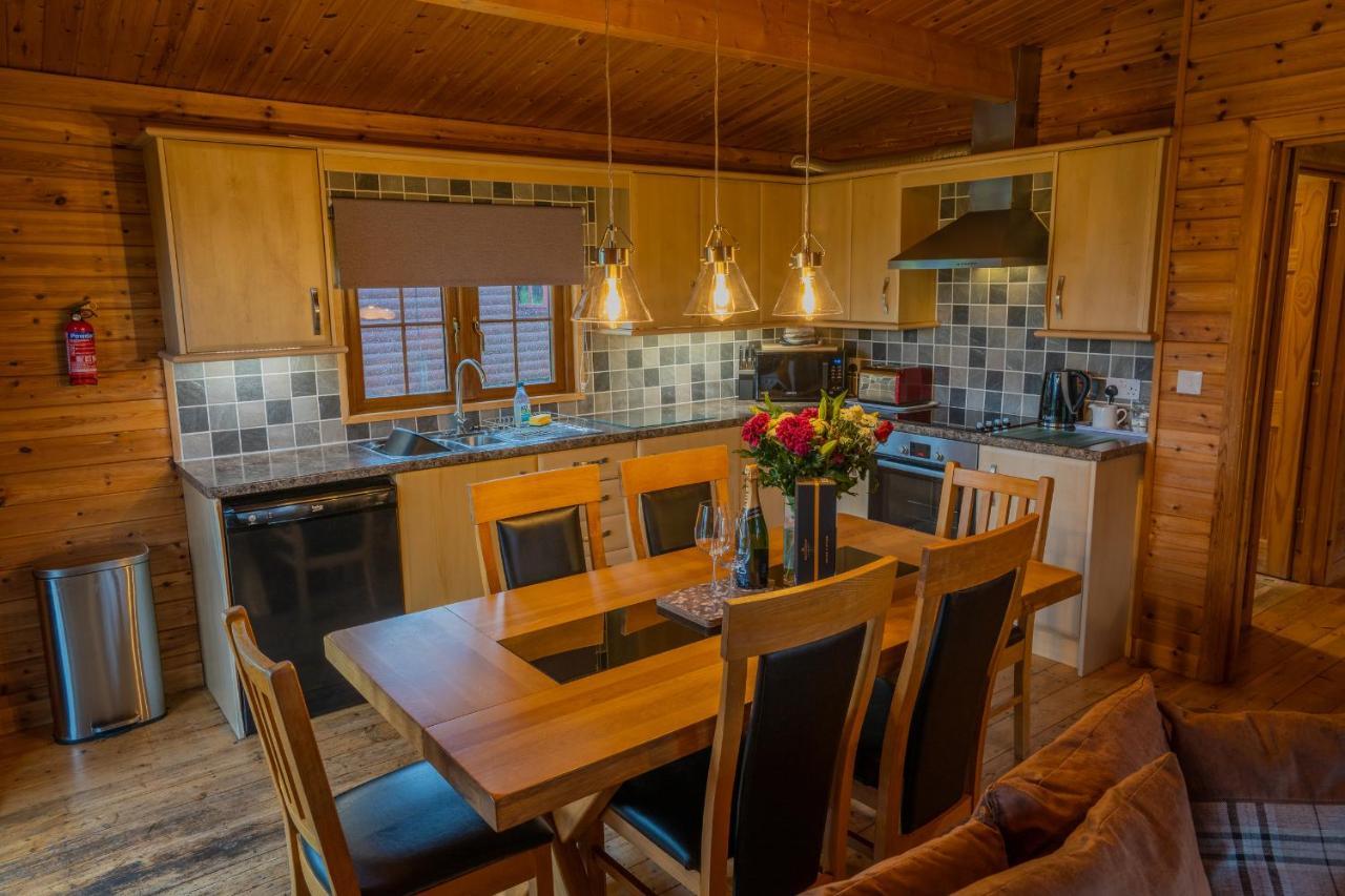 Wall Eden Farm - Luxury Log Cabins And Glamping Highbridge Exterior foto