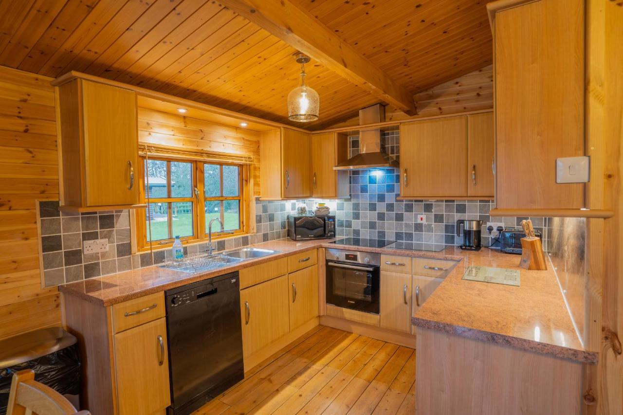 Wall Eden Farm - Luxury Log Cabins And Glamping Highbridge Exterior foto